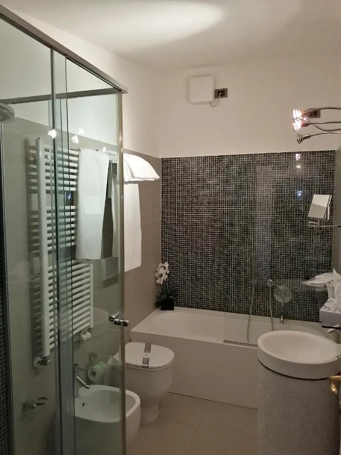Albergo Minuetto Adria 4*,
