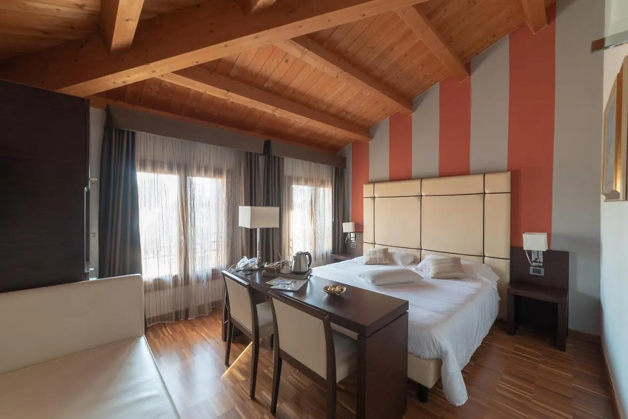 Albergo Minuetto Adria 4*,